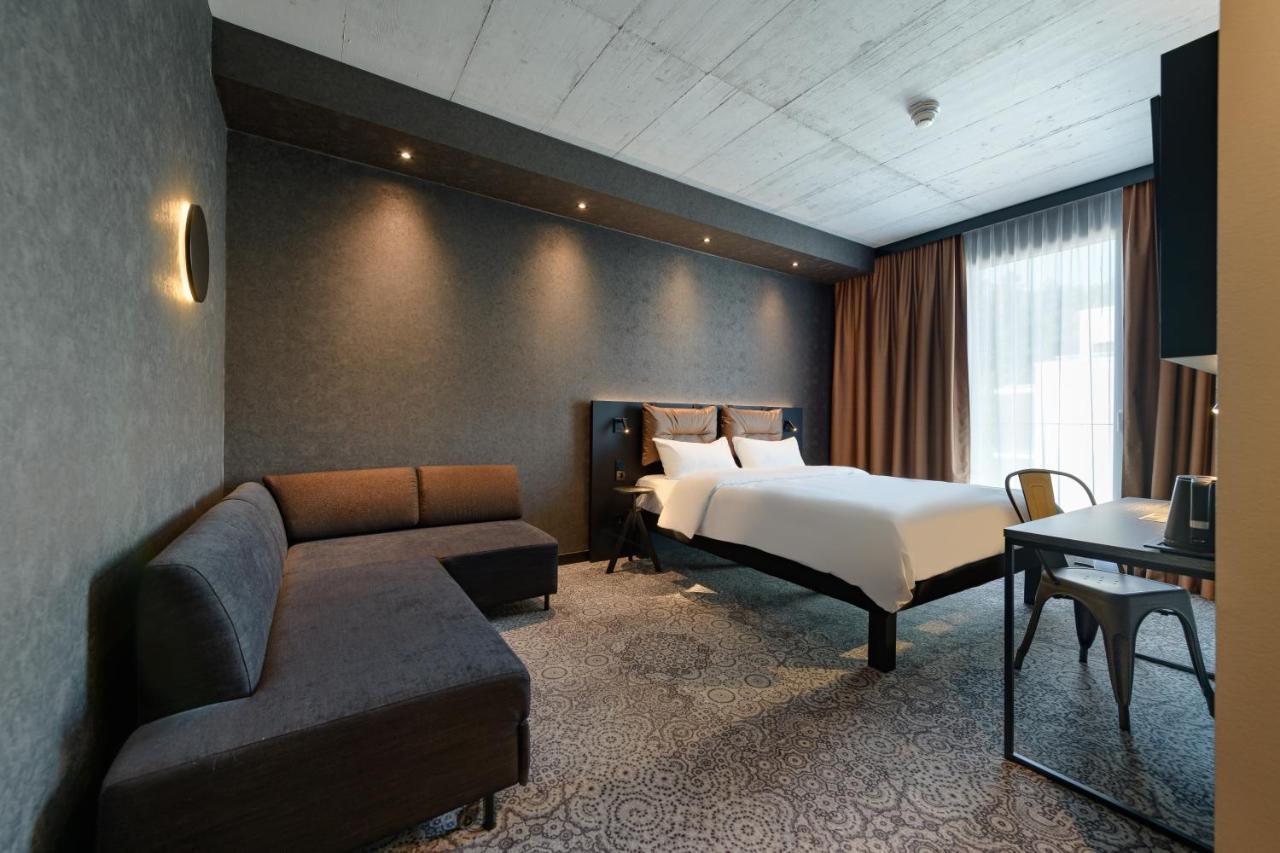 Ibis Styles Friedrichshafen Hotel Bagian luar foto