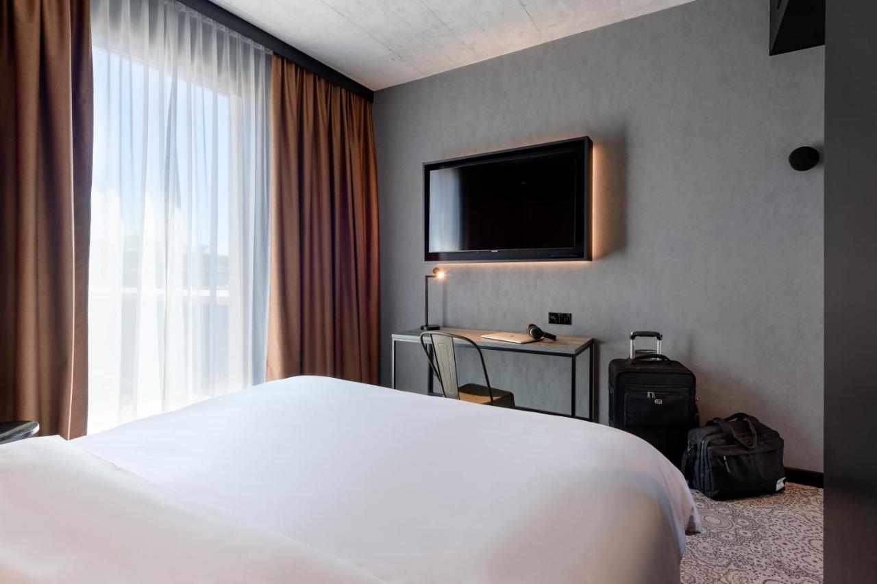 Ibis Styles Friedrichshafen Hotel Bagian luar foto