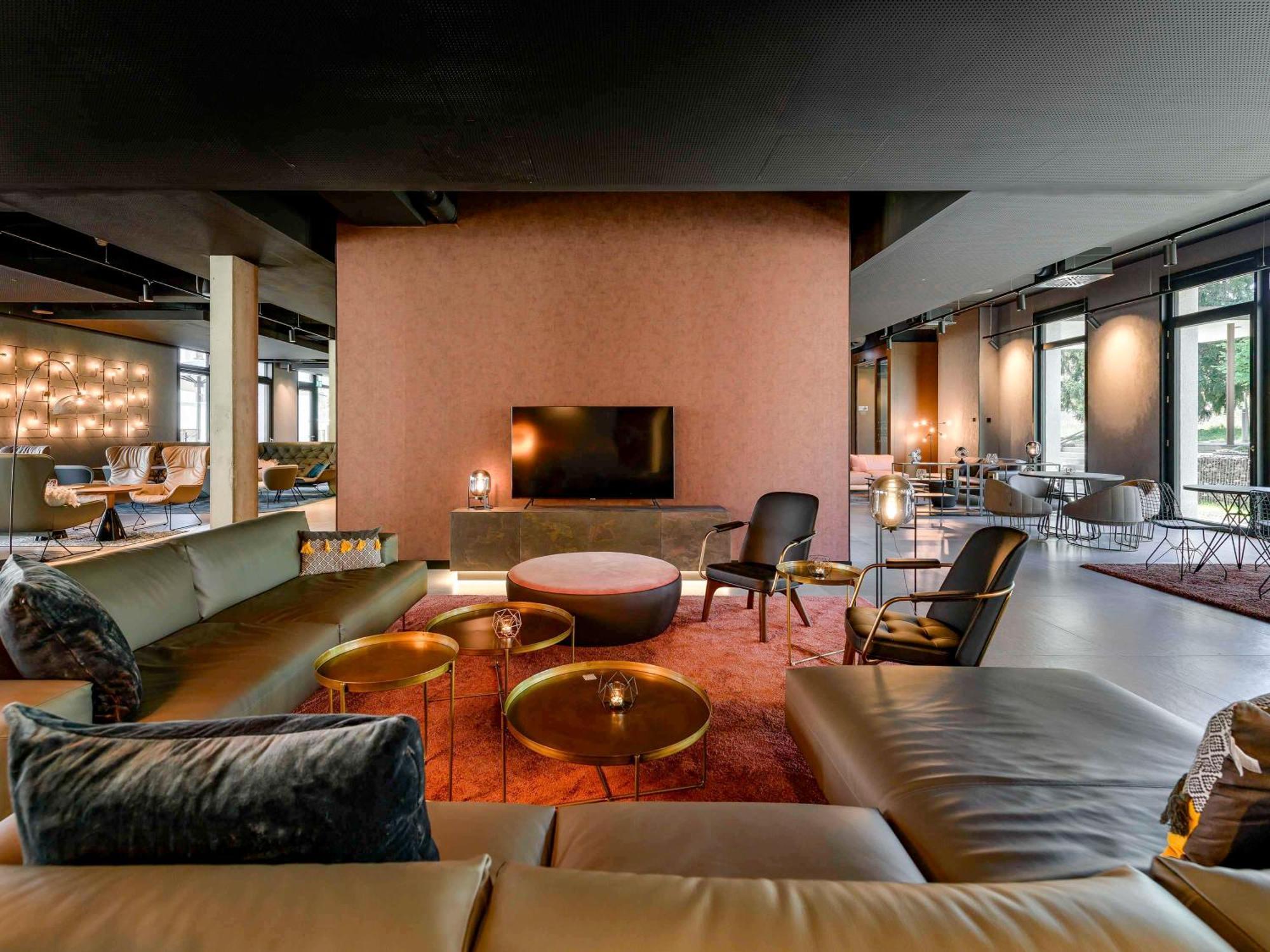 Ibis Styles Friedrichshafen Hotel Bagian luar foto