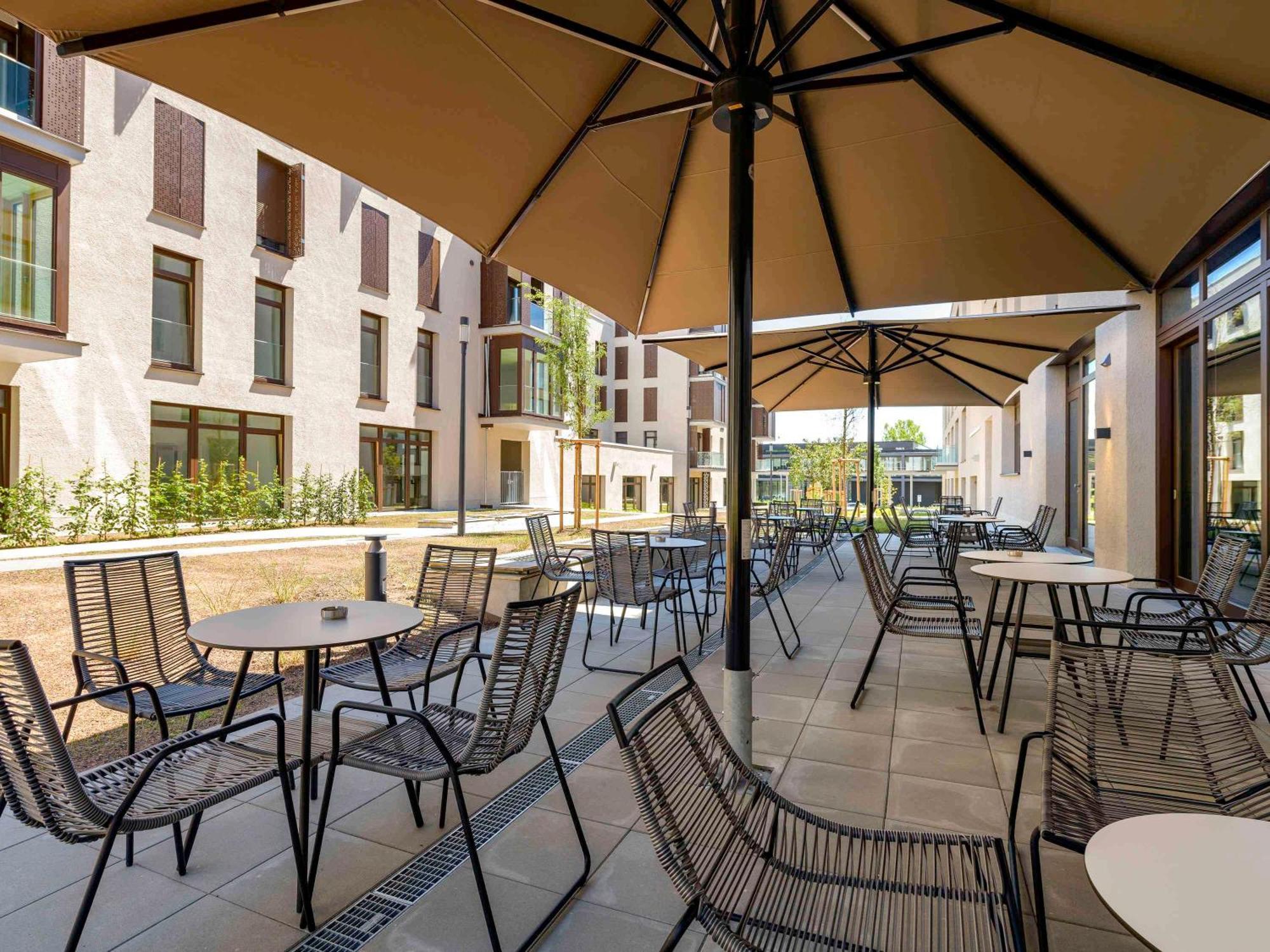 Ibis Styles Friedrichshafen Hotel Bagian luar foto