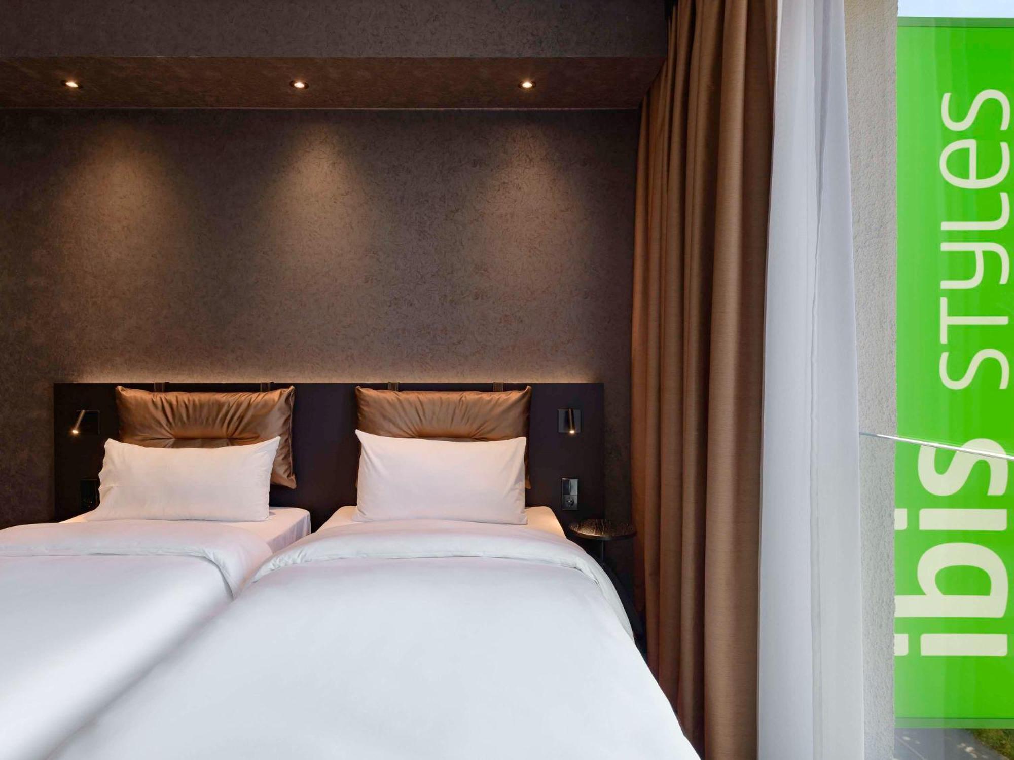 Ibis Styles Friedrichshafen Hotel Bagian luar foto
